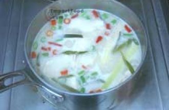 Tom Kha